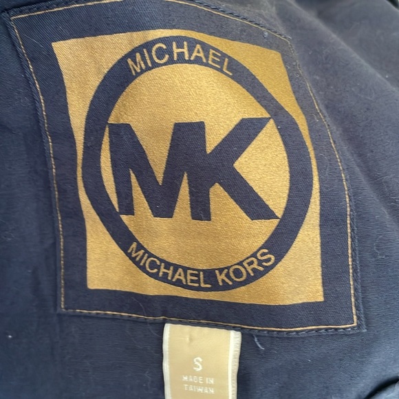 Michael Kor Royal Blue knit mid length button up jacket! Lightweight - Picture 4 of 4